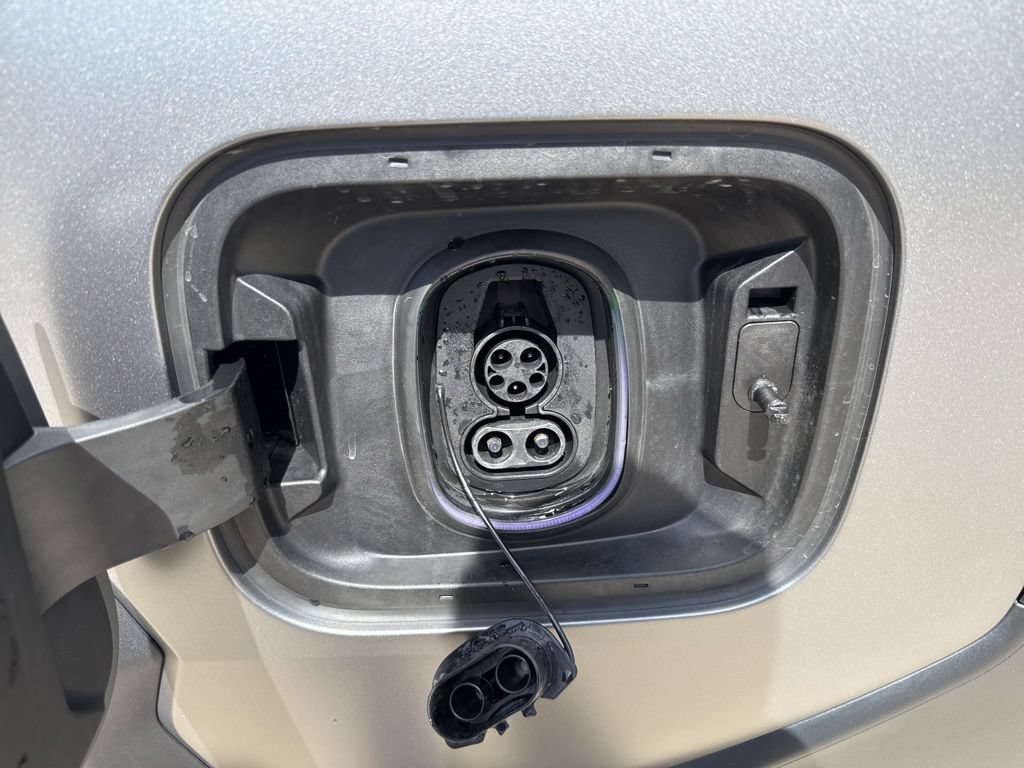 Used 2026 Chevrolet Silverado EV Trail Boss AWD/4WD image 19