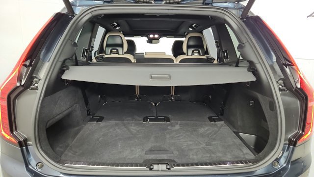 Certified 2026 Volvo XC90 B6 Plus w/ Protection Package AWD/4WD image 43