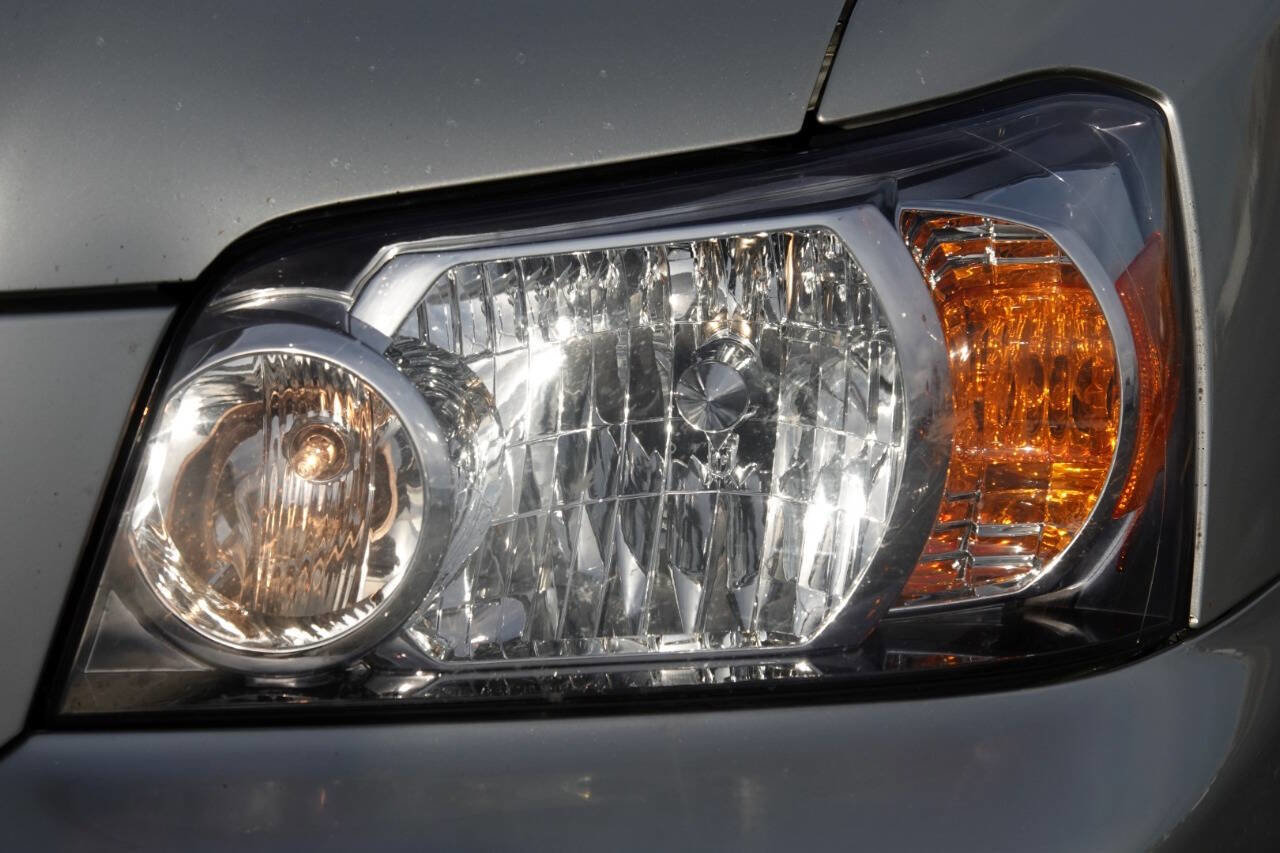 Used 2005 Toyota Highlander Limited AWD/4WD image 43