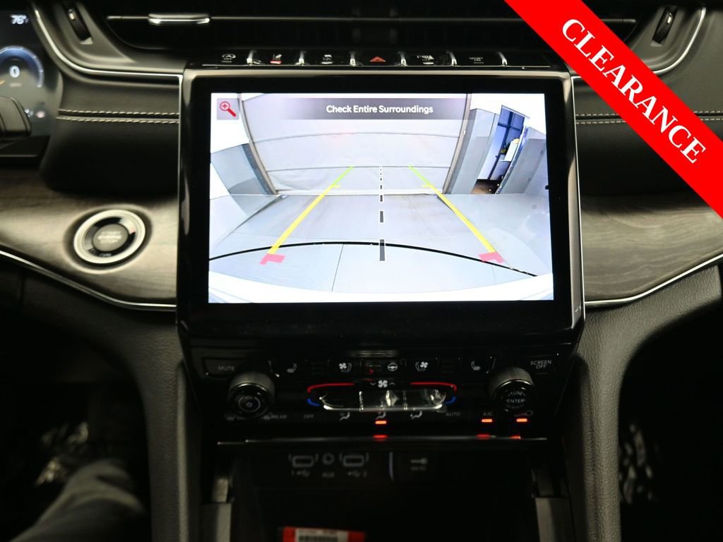 Used 2023 Jeep Grand Cherokee Overland image 20