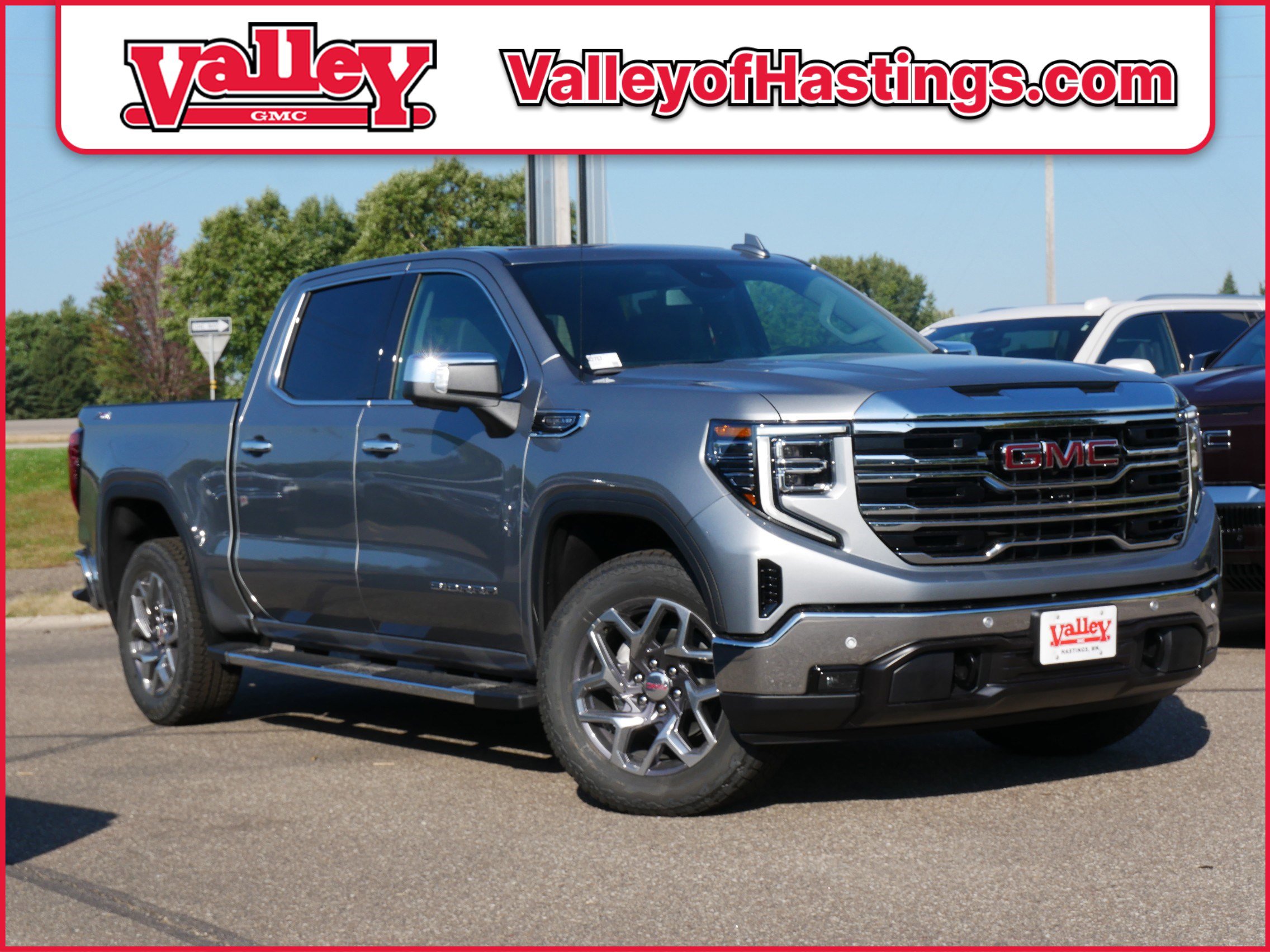 New 2026 GMC Sierra 1500 SLT w/ SLT Premium Plus Package image 1
