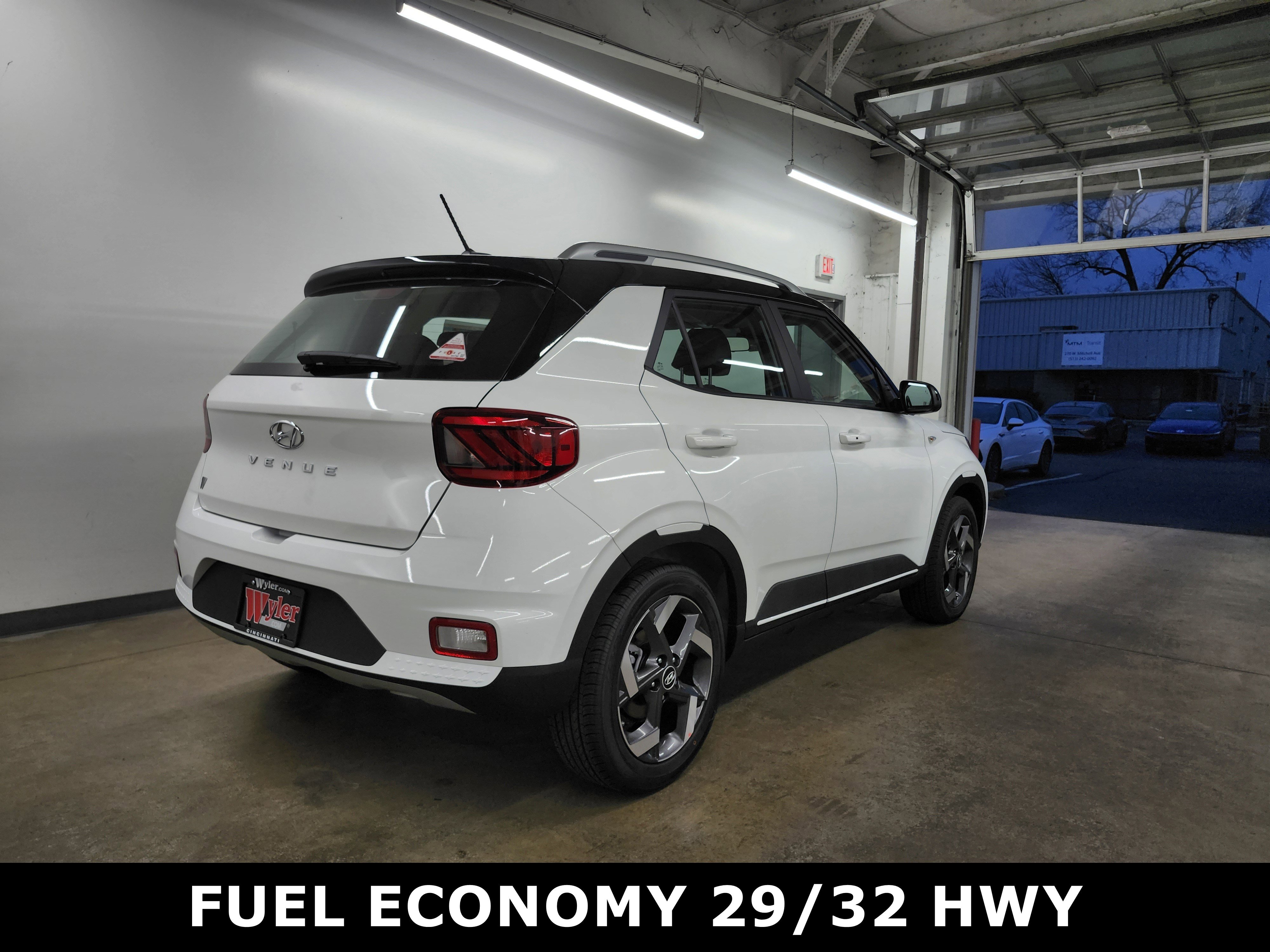 New 2026 Hyundai Venue SEL image 3