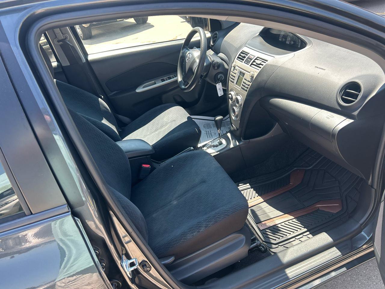Used 2008 Toyota Yaris Sedan FWD image 16