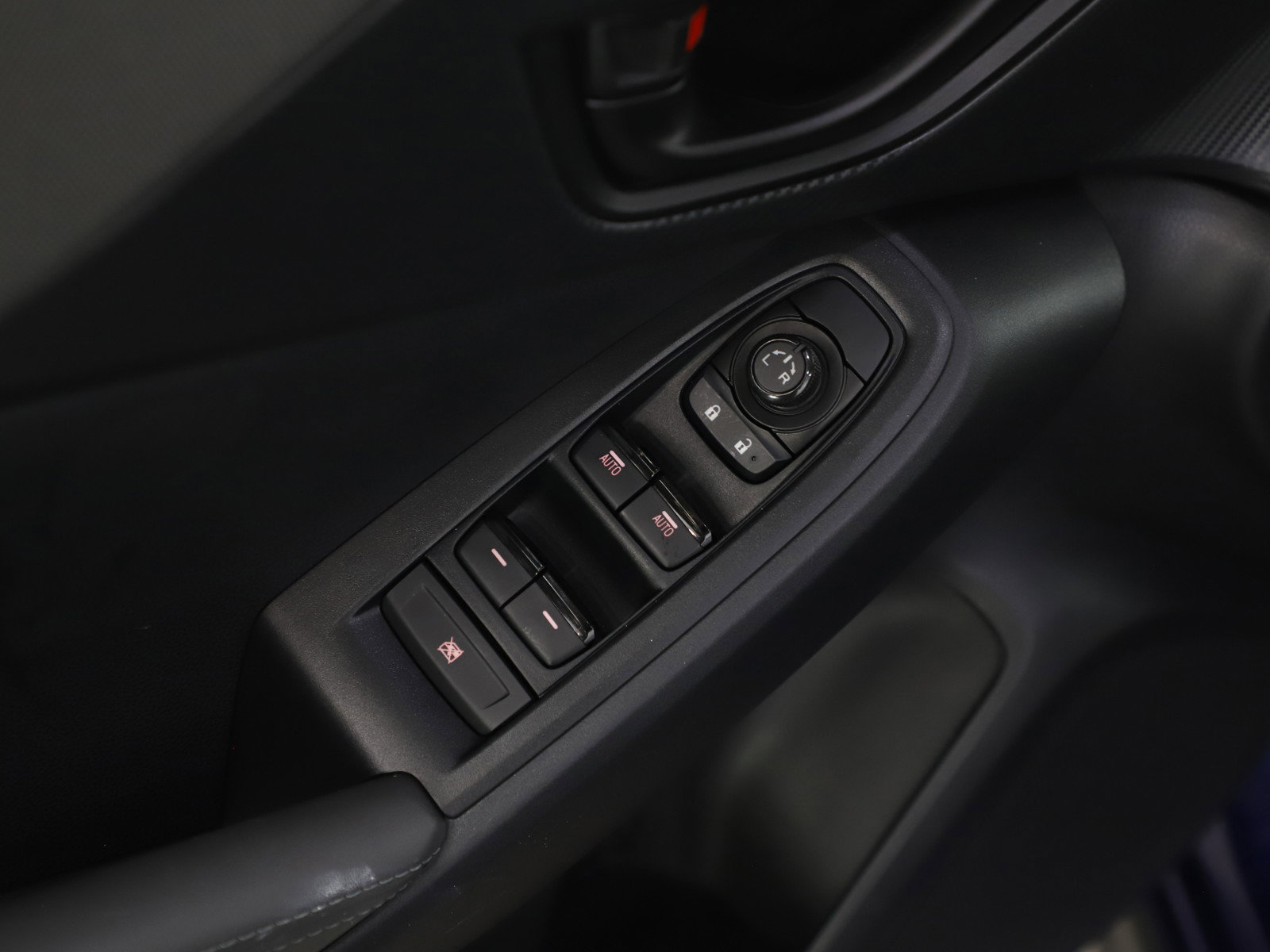 Used 2024 Subaru Crosstrek 2.0i Premium image 19