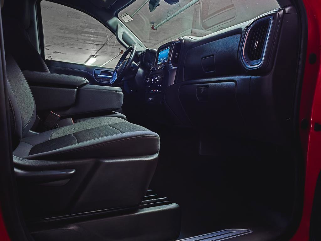 Used 2022 Chevrolet Silverado 1500 LT AWD/4WD image 33