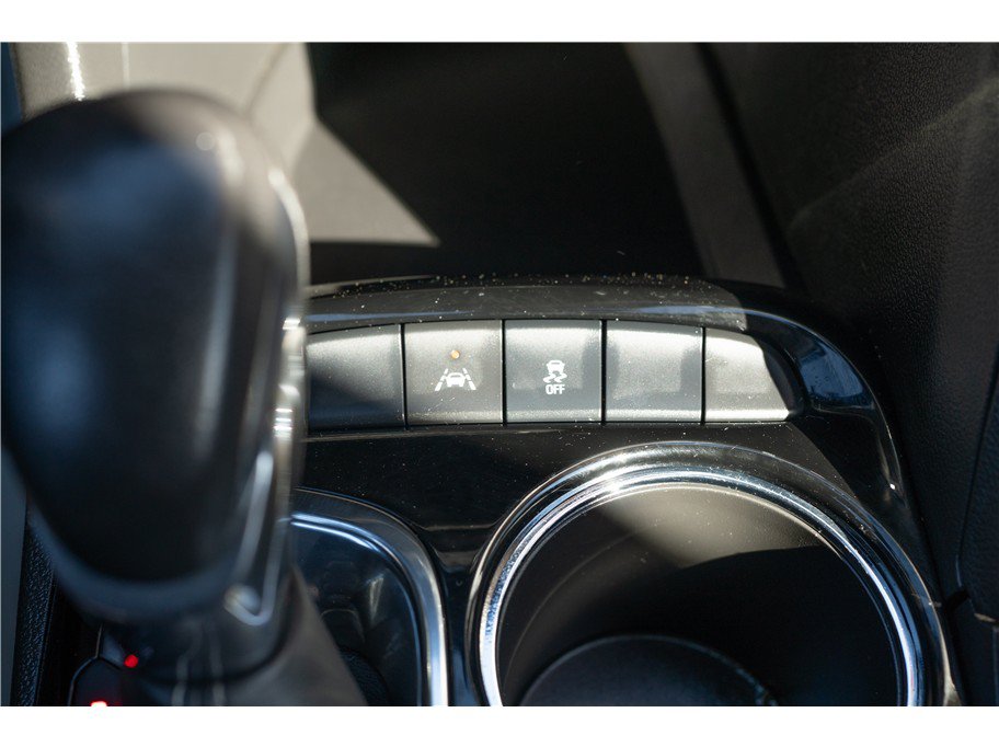 Used 2023 Buick Encore GX Select w/ Sport Touring Package FWD image 19