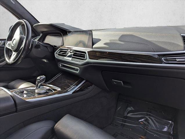Used 2021 BMW X7 xDrive40i w/ M Sport Package image 24