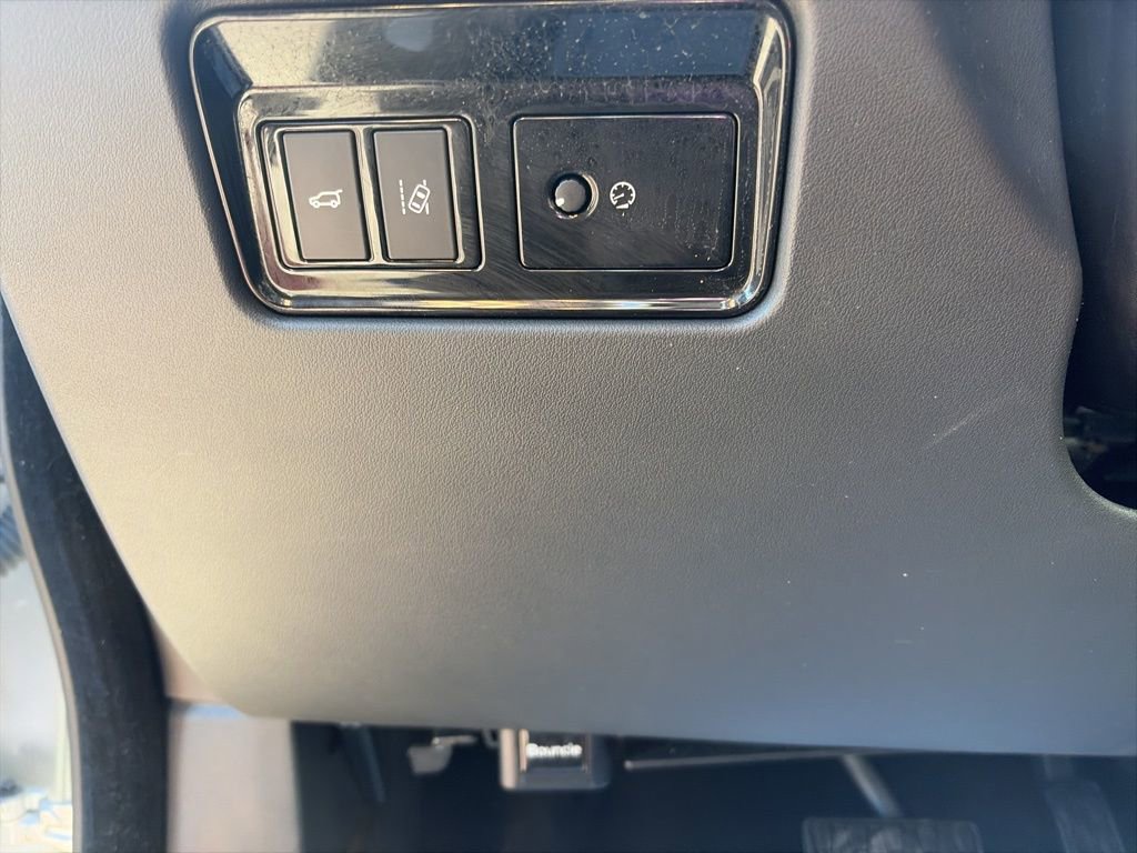 Used 2018 Jaguar F-PACE Prestige image 15