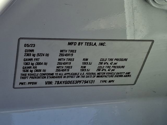 Used 2023 Tesla Model Y Long Range AWD/4WD image 26
