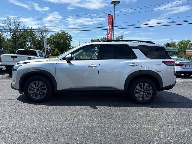 Certified 2024 Nissan Pathfinder SV AWD/4WD image 8
