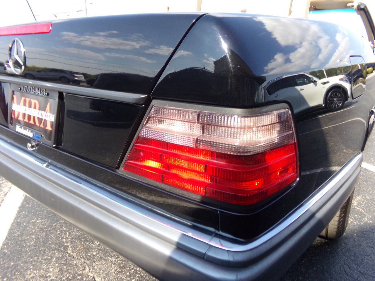 Used 1994 Mercedes-Benz E 320 Convertible image 36