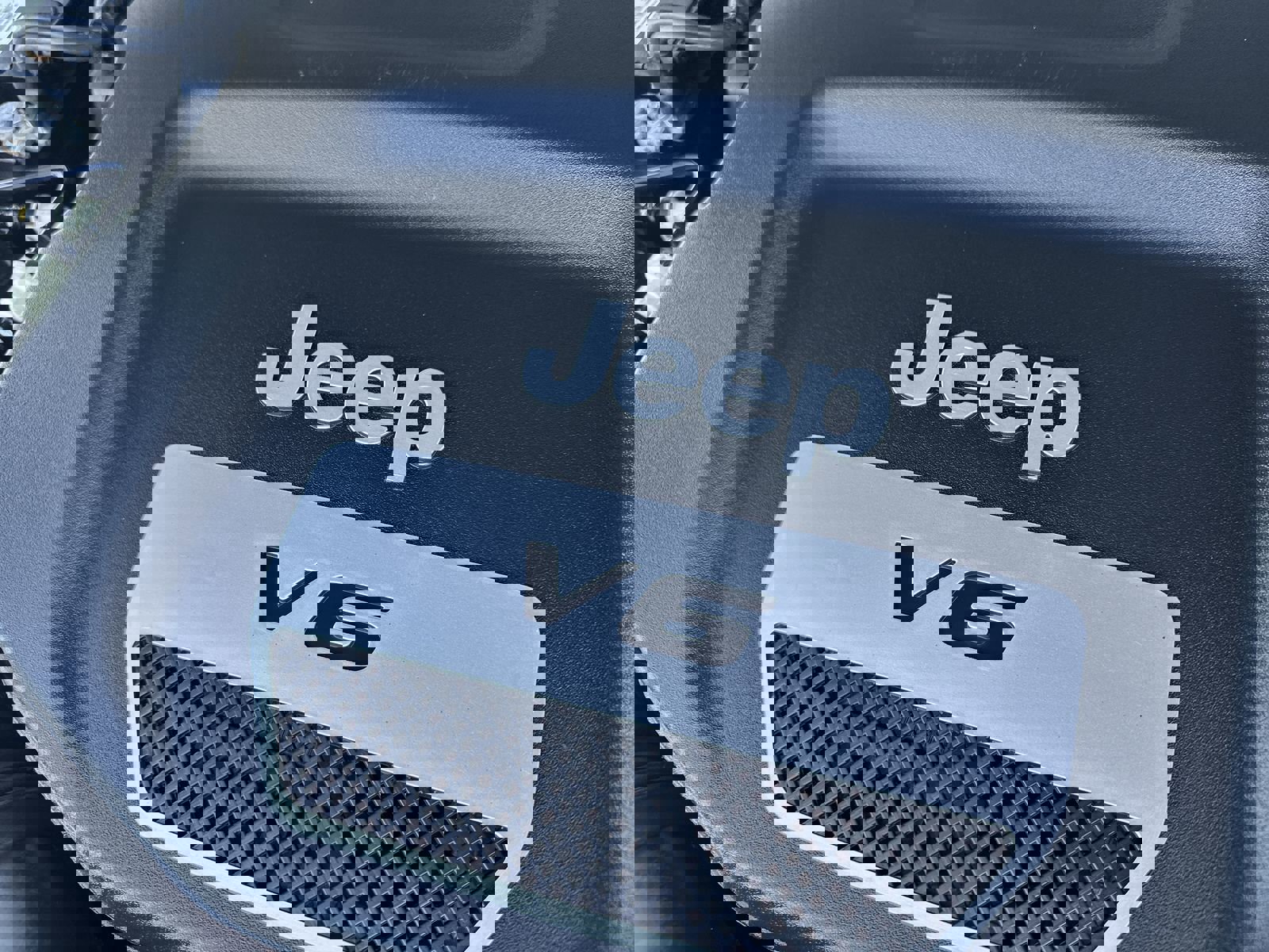 Used 2017 Jeep Wrangler Unlimited Sahara w/ Max Tow Package image 27