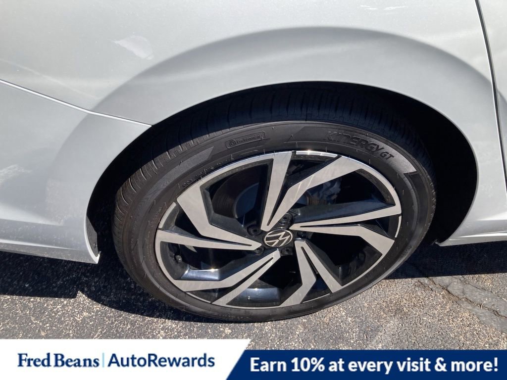 New 2026 Volkswagen Jetta SEL image 6