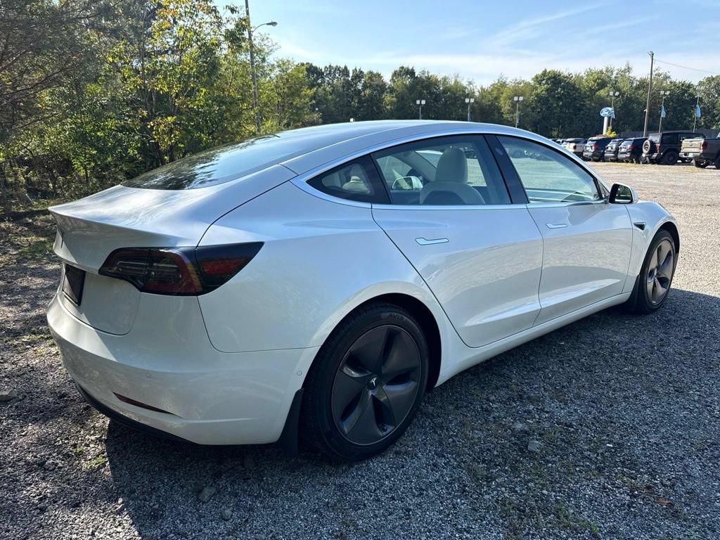 Used 2020 Tesla Model 3 Standard Range RWD image 7