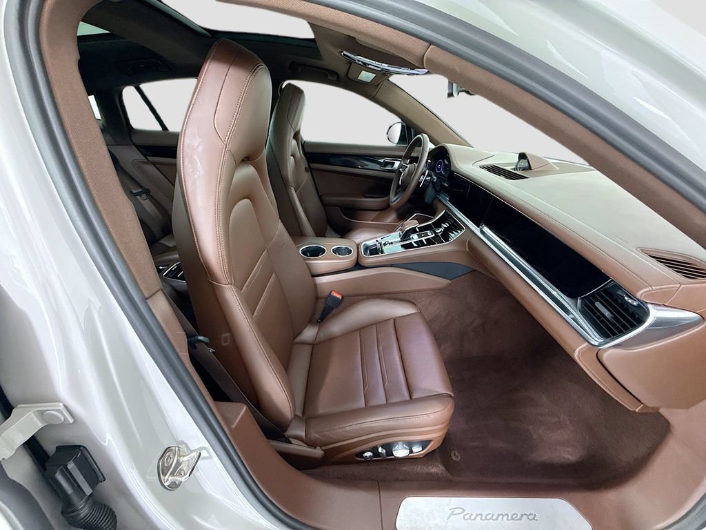 Used 2021 Porsche Panamera RWD image 20
