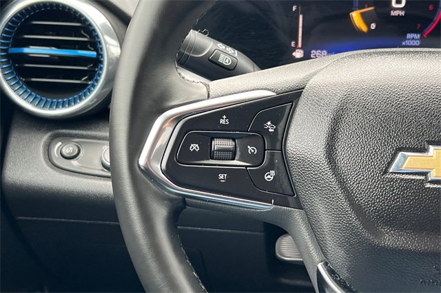 Used 2025 Chevrolet Trax LT w/ LT Convenience Package image 29