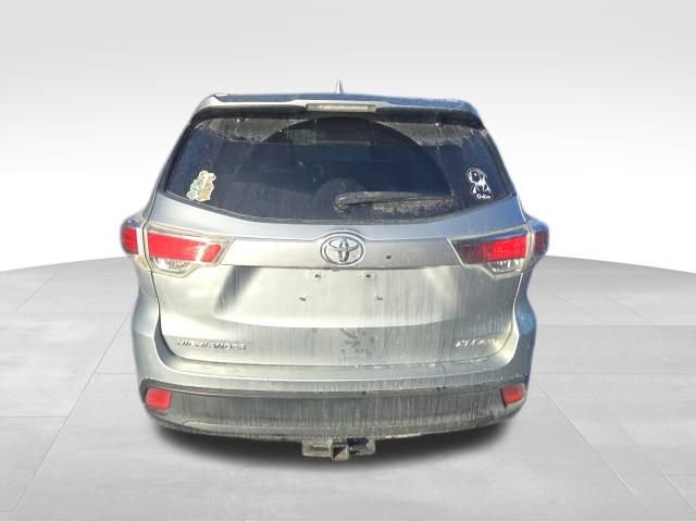 Used 2015 Toyota Highlander XLE image 5