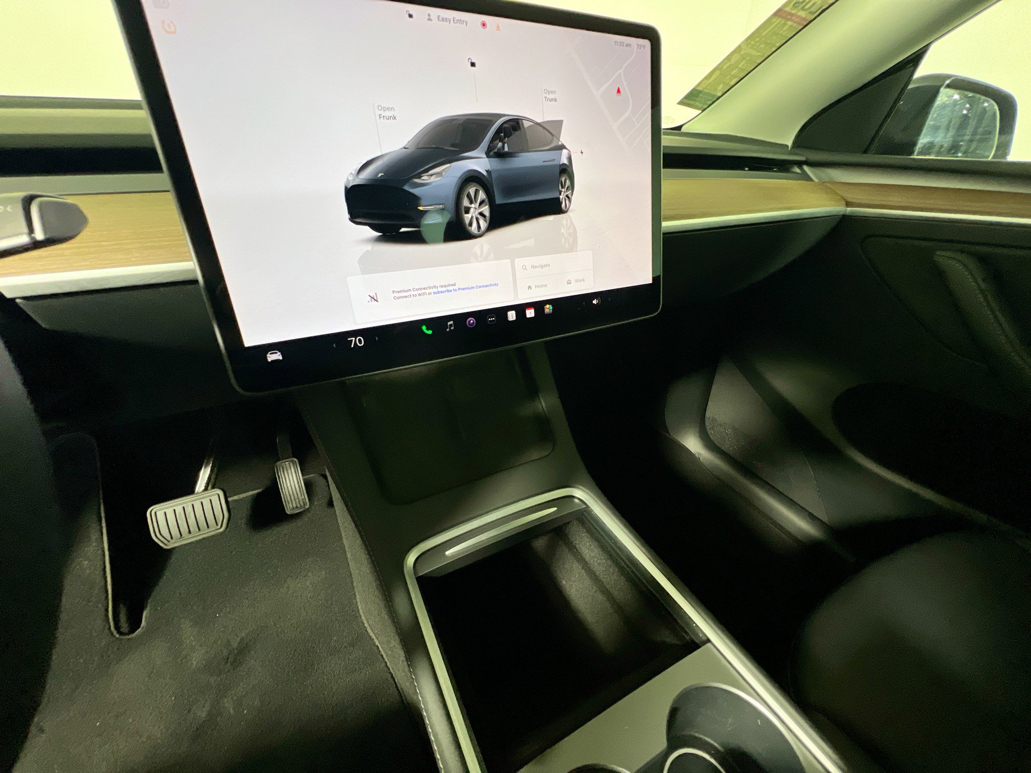 Used 2024 Tesla Model Y Long Range image 25