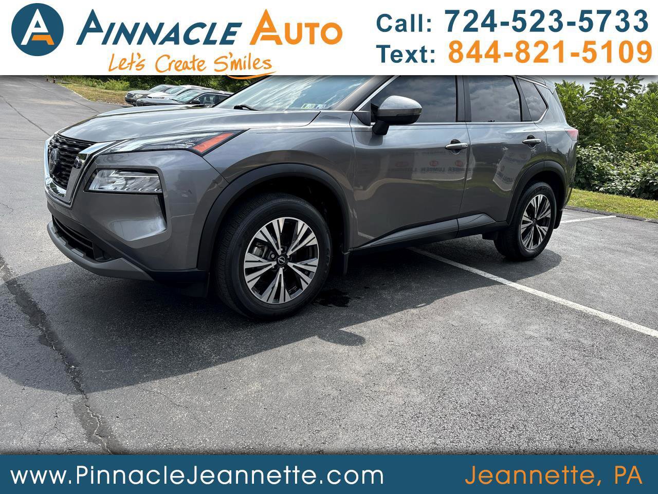 Used 2022 Nissan Rogue SV w/ SV Premium Package image 1