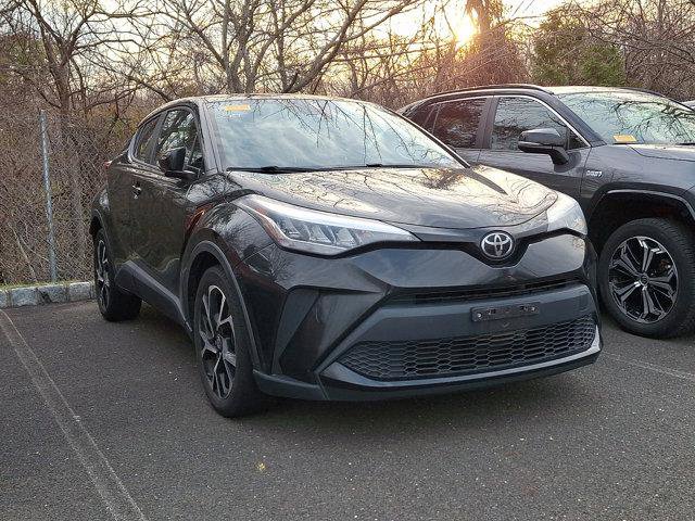 Certified 2020 Toyota C-HR XLE image 1