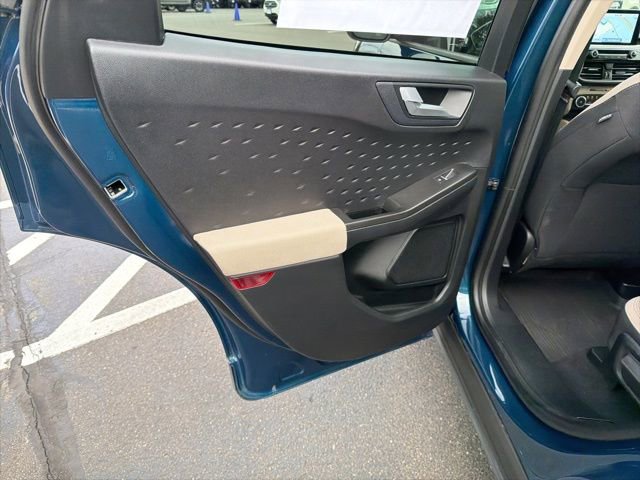 Used 2020 Ford Escape SE image 23