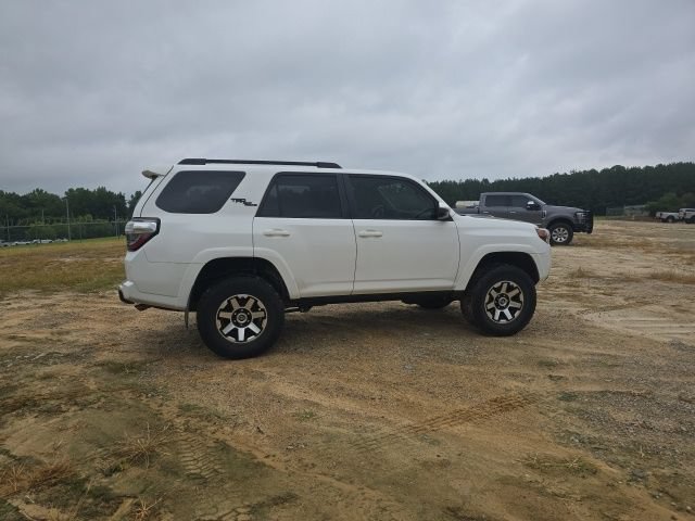 Used 2019 Toyota 4Runner TRD Off-Road AWD/4WD image 10