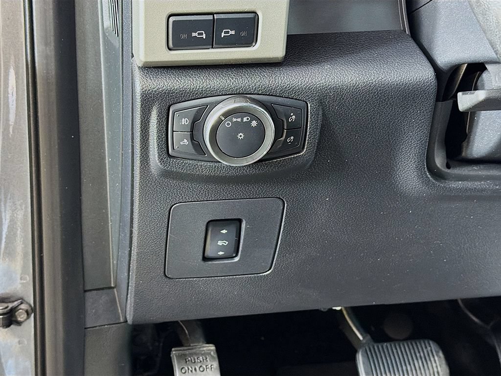 Used 2017 Ford F150 Lariat AWD/4WD image 31