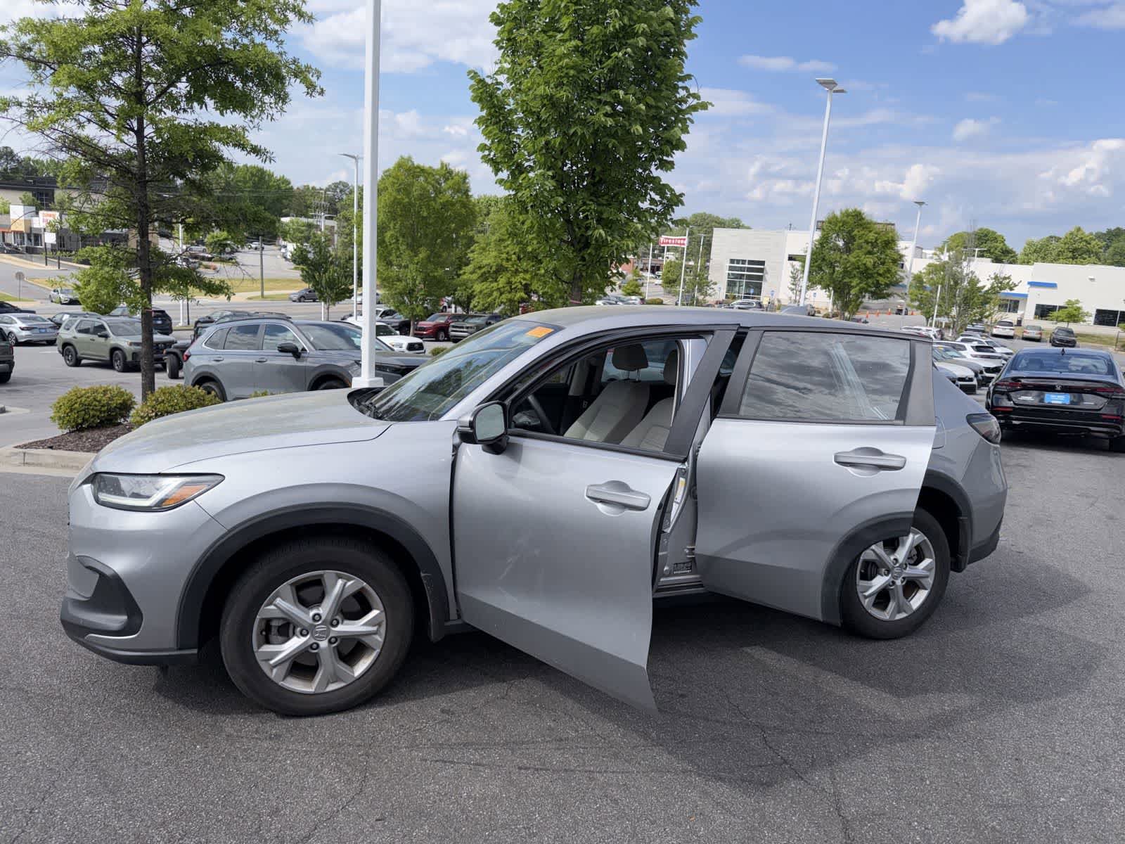 Used 2024 Honda HR-V LX image 16
