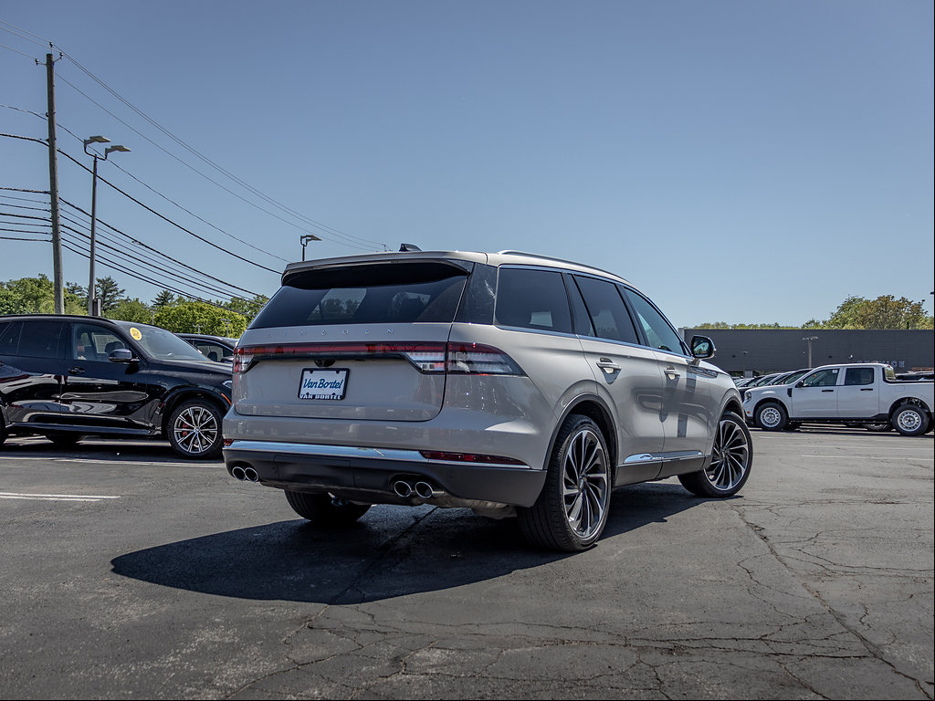 Used 2025 Lincoln Aviator Reserve w/ Equipment Group 201A AWD/4WD image 4