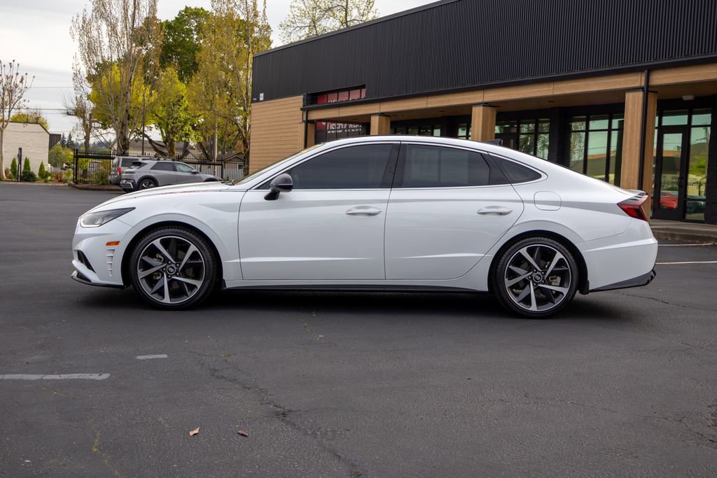 Certified 2023 Hyundai Sonata SEL Plus w/ Winter Weather Package image 10