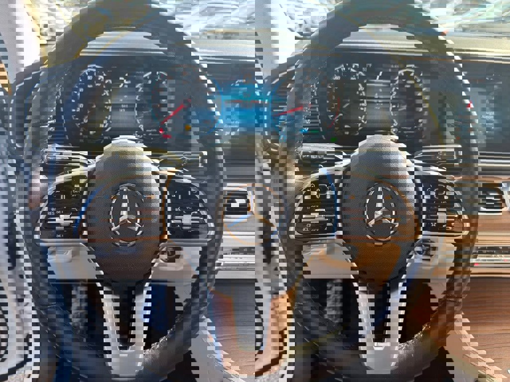 Certified 2022 Mercedes-Benz GLS 450 4MATIC image 16