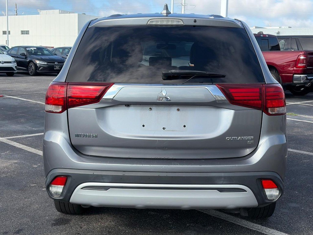 Used 2019 Mitsubishi Outlander LE FWD image 3