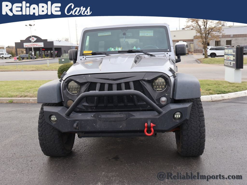 Used 2015 Jeep Wrangler Unlimited Rubicon w/ Connectivity Group image 10