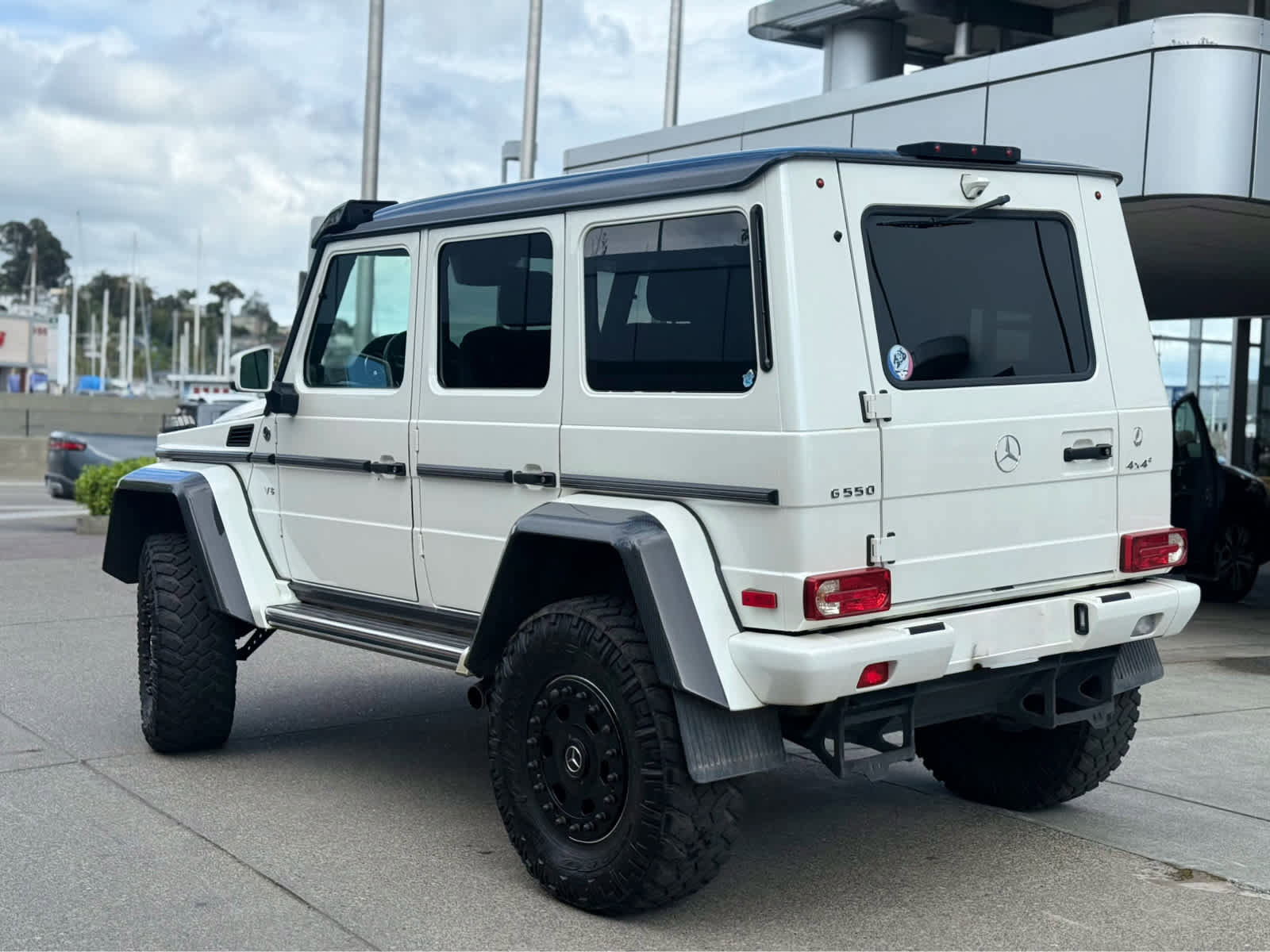 Used 2018 Mercedes-Benz G 550 Squared image 5