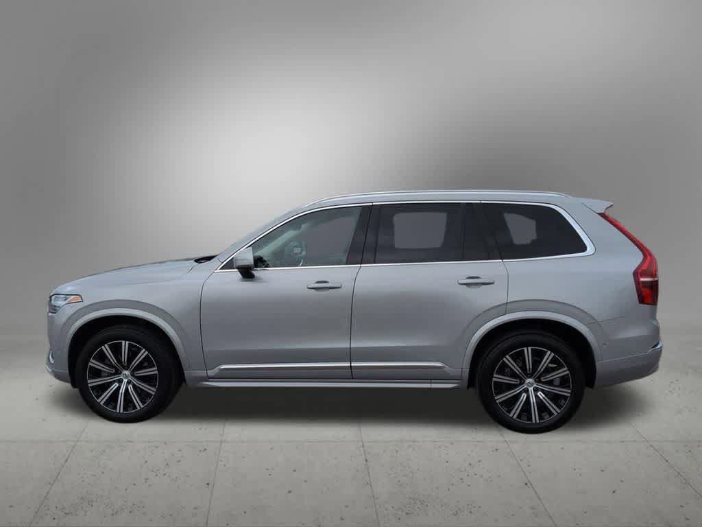 Used 2024 Volvo XC90 B5 Plus AWD/4WD image 3