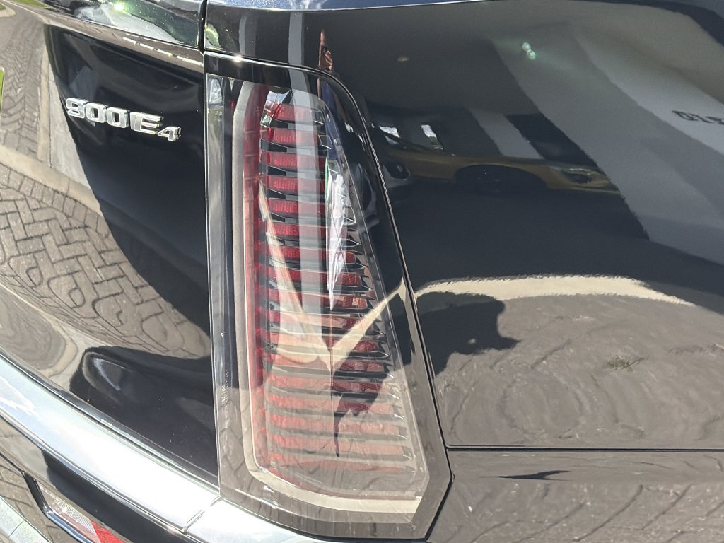 Certified 2026 Cadillac Vistiq Luxury AWD/4WD image 10