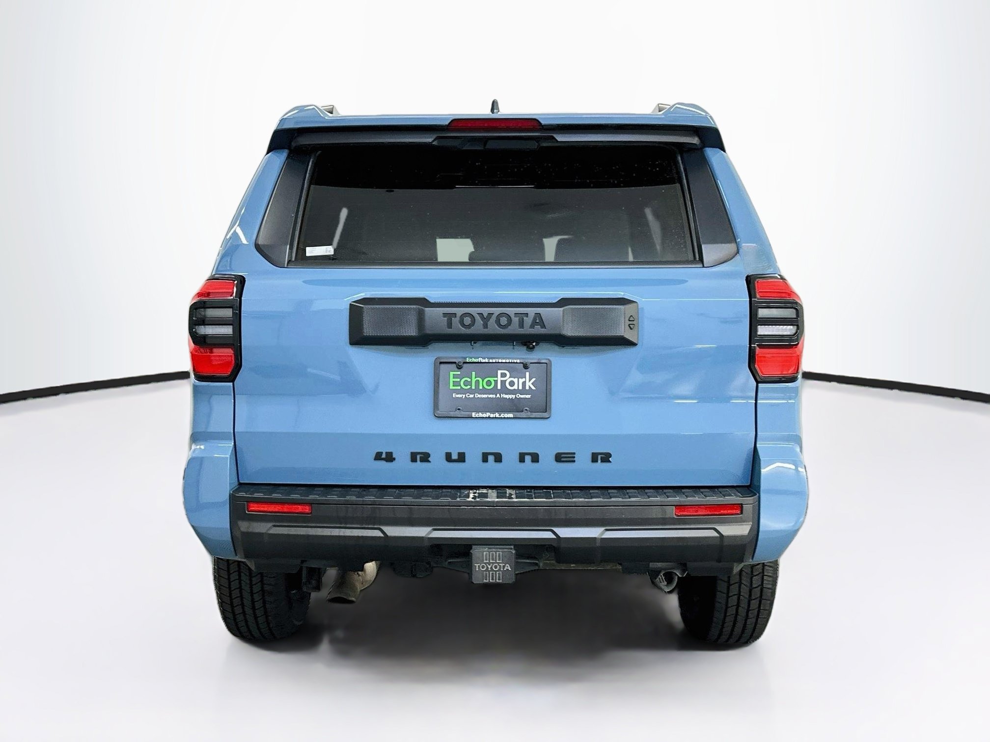 Used 2025 Toyota 4Runner SR5 AWD/4WD image 7