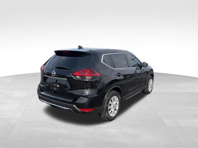 Used 2018 Nissan Rogue S image 6