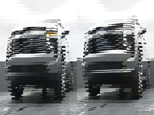 New 2026 Chevrolet Suburban Premier image 46