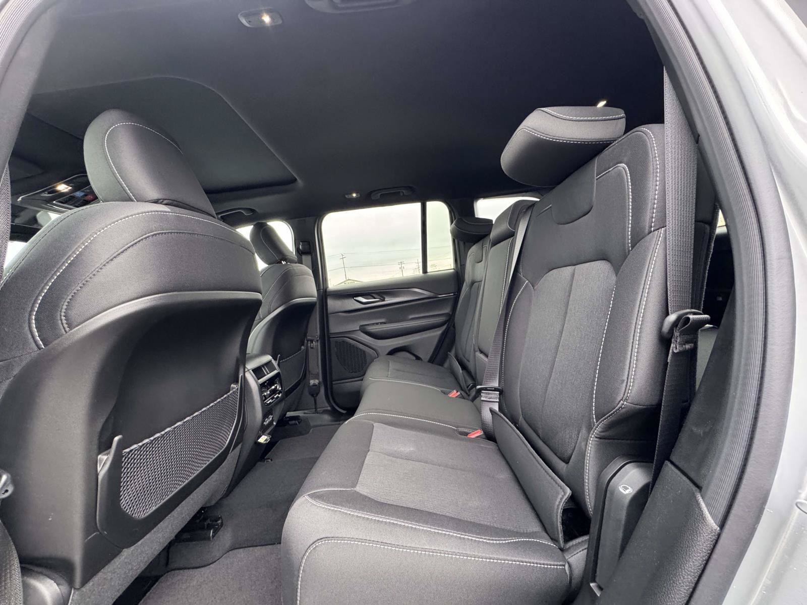 New 2026 Jeep Grand Cherokee Laredo X AWD/4WD image 19