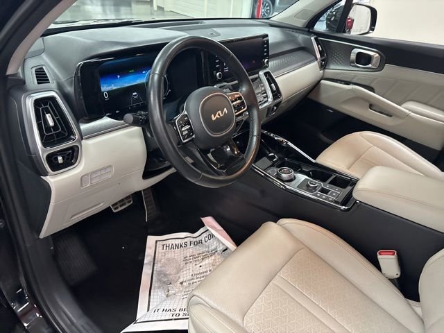 Used 2023 Kia Sorento SX Prestige image 17