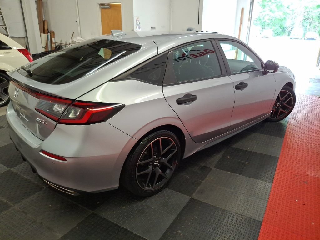 Used 2022 Honda Civic Sport Touring image 11