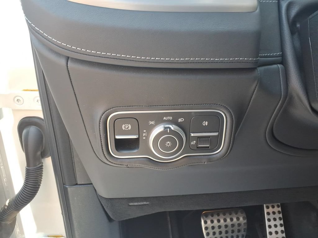 Certified 2025 Mercedes-Benz G 63 AMG 4MATIC image 17