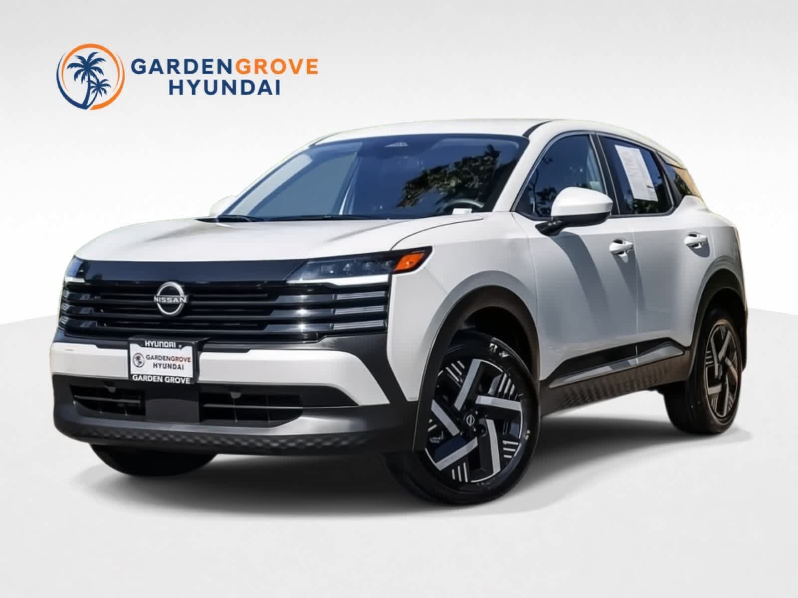Used 2025 Nissan Kicks SV