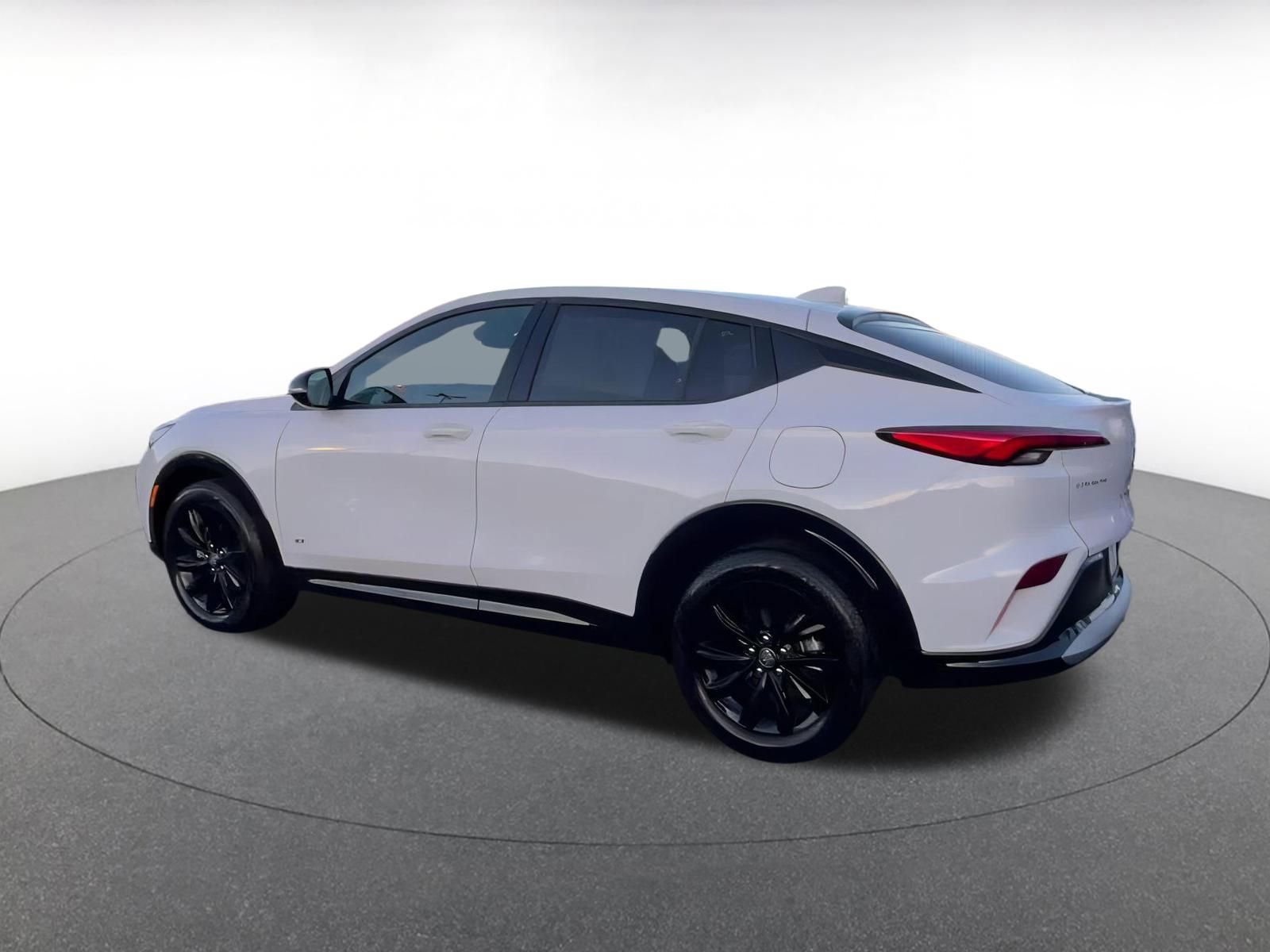 Used 2025 Buick Envista Sport Touring image 10