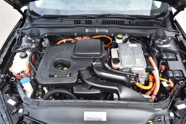 Used 2019 Ford Fusion Energi Titanium FWD image 51