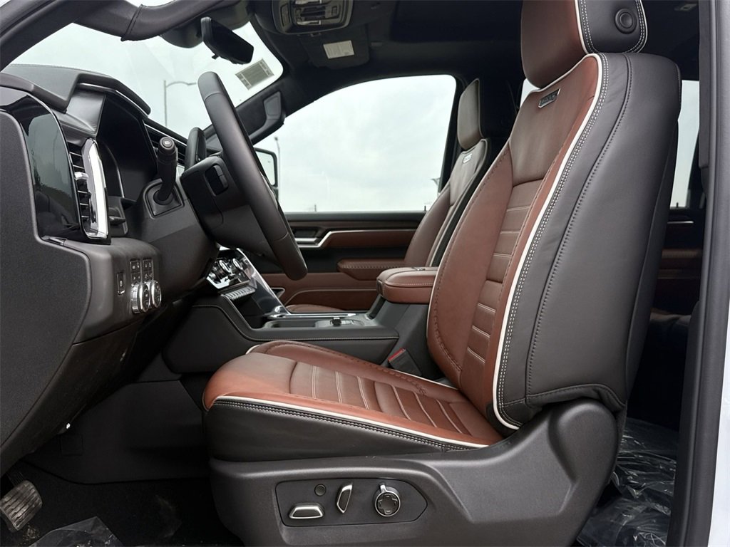 New 2026 GMC Sierra 2500 Denali Ultimate w/ Max Trailering Package image 13