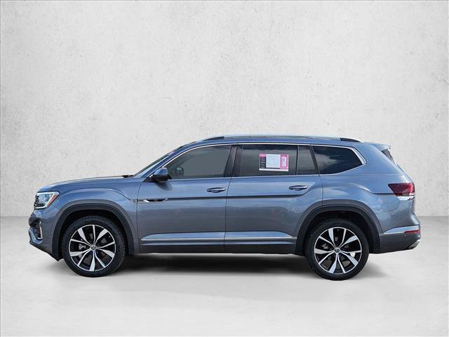 Used 2024 Volkswagen Atlas SEL Premium R-Line AWD/4WD image 9