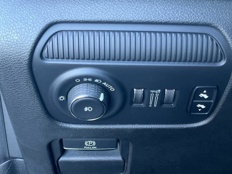 Used 2024 Jeep Wagoneer Series II w/ Flexible Seating Group image 30