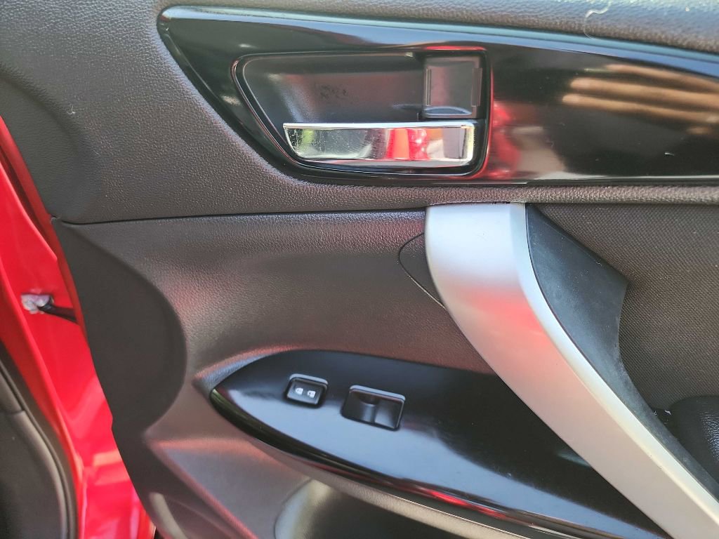 Used 2018 Mitsubishi Eclipse Cross SE AWD/4WD image 32